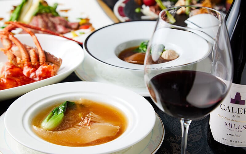 Shops & Restaurants Tower East 39F